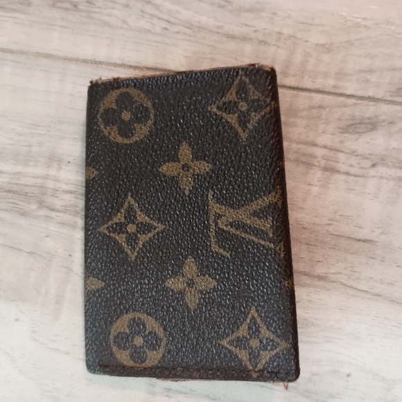 Louis Vuitton Key Case Monogram Multicle - Picture 2 of 8